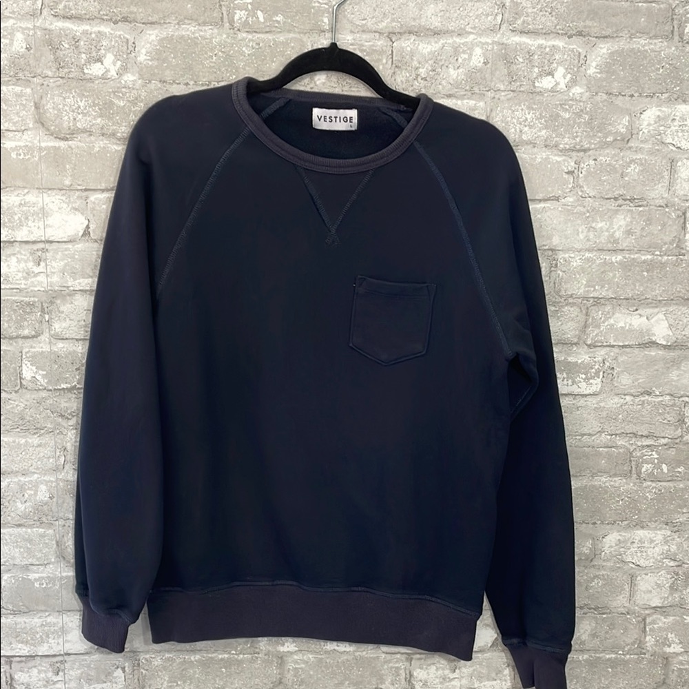 Vestige Black Sweatshirt with Ribbed Cuffs